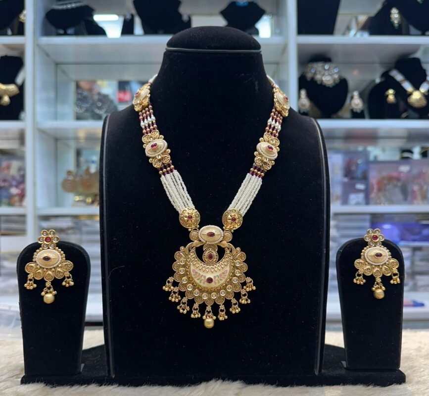 real look ruby set with meena work