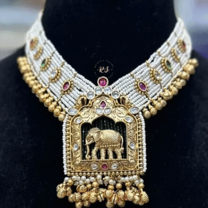 Rubela Store Hit Gold-look Elephant Necklace