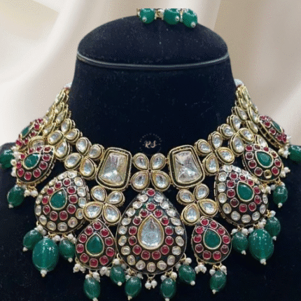 Rubela Store's Royal Kundan Set with Green & Red Accents