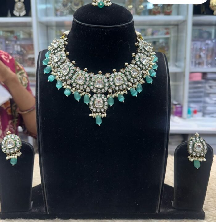 Green Kundan Set