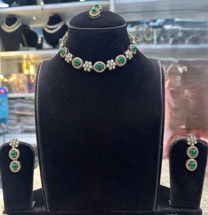 green antique set