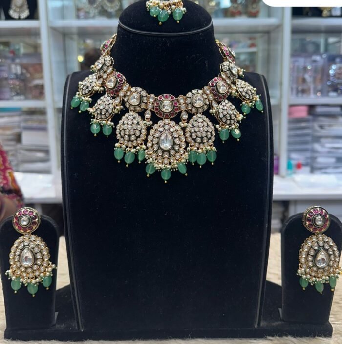 Green Kundan Set