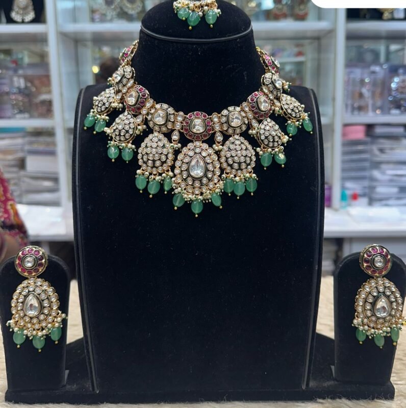 Green Kundan Set