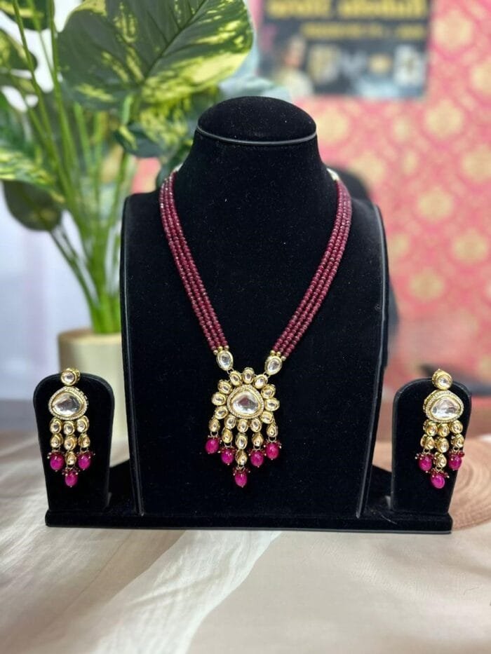 pink kundan set
