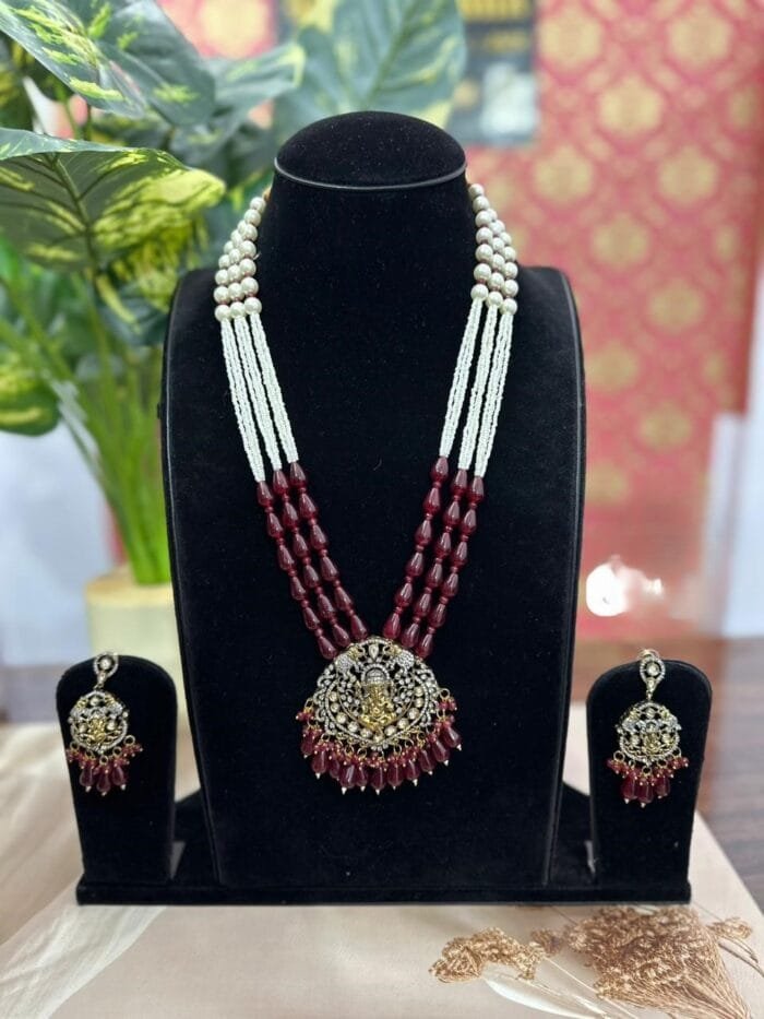 Kundan and A.D. set