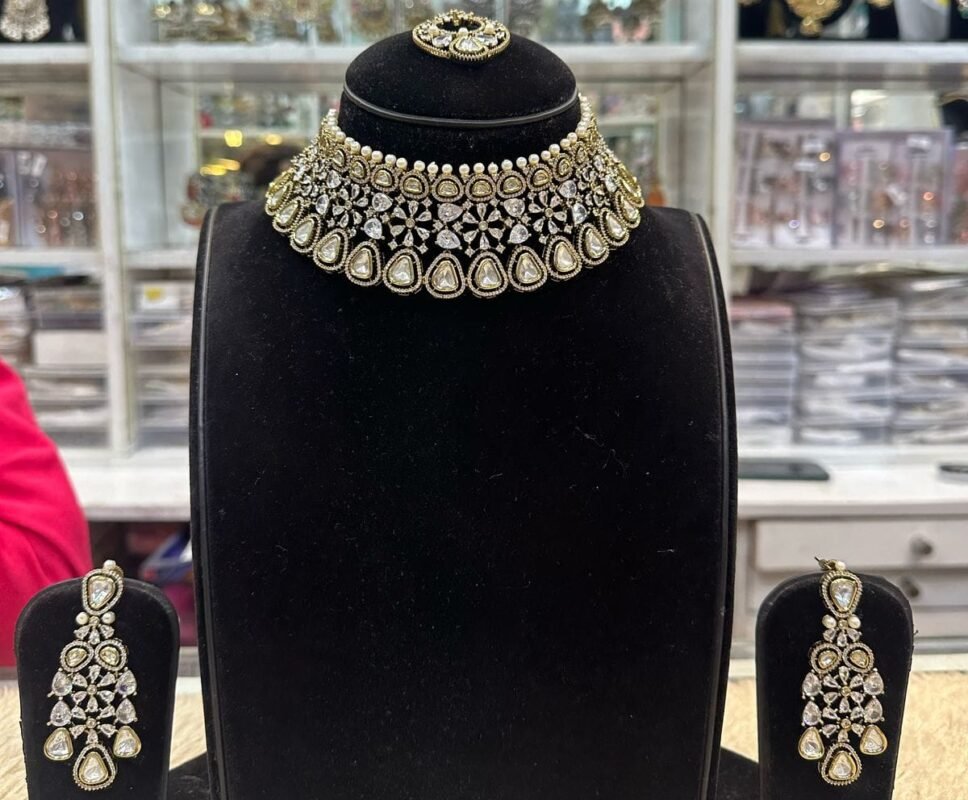 kundan mosonite set