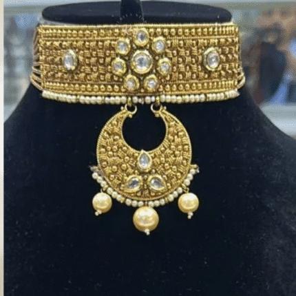 Charming Rubela Store Stunning Gold-Look Choker Set