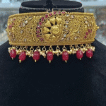 Lovely Rubela Store Stunning Gold-Look Choker Set