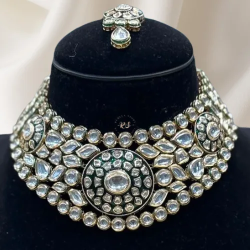 Premium Elegant Kundan Set with a Touch of Green - Rubela Store Exclusive - Image 1