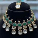 Rubela Store's Enchanting Green Kundan Set – A Symphony of Tradition and Elegance