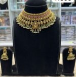 Gold-Look Choker Set