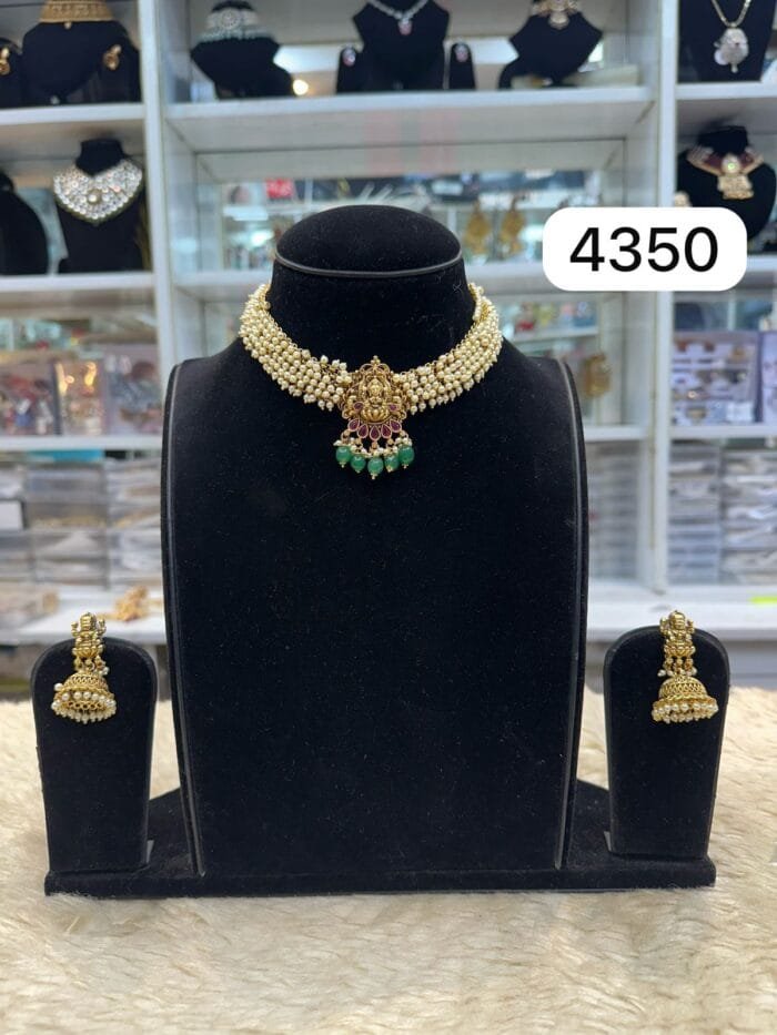 Real Gold Look Temple Choker with Pearl – Premium Rubela Style - Image 2