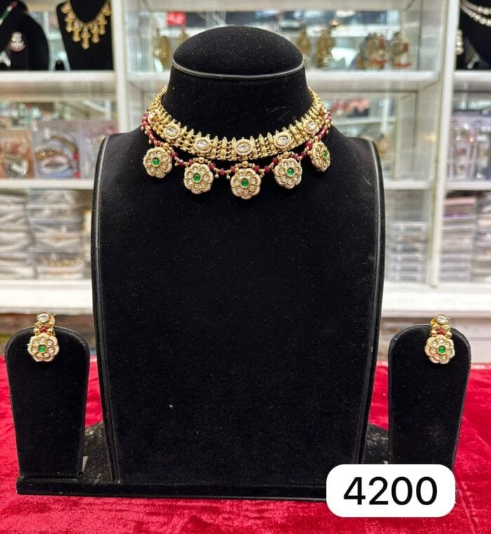 Real Gold Look Kundan Rubi Short Set – Elegant Style - Image 2