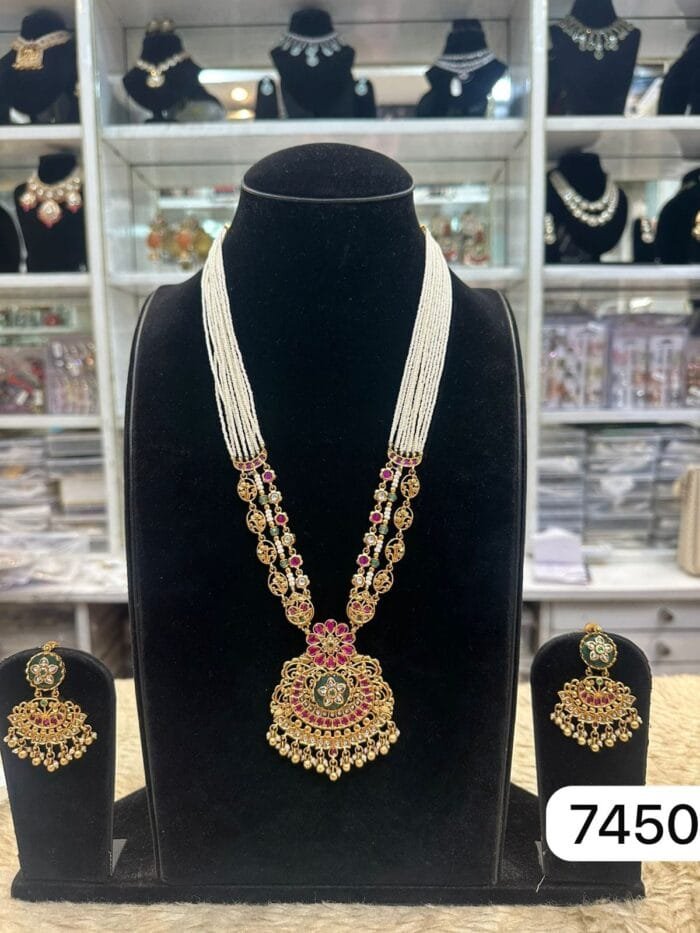 Real Look Heritage Gold Look Pendant Set – Timeless Beauty by Rubela Store - Image 2