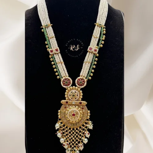 Real Look Mina Kari Pendant Set – Elegant Charm by Rubela Store - Image 1