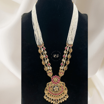 Real Look Heritage Gold Look Pendant Set – Timeless Beauty by Rubela Store