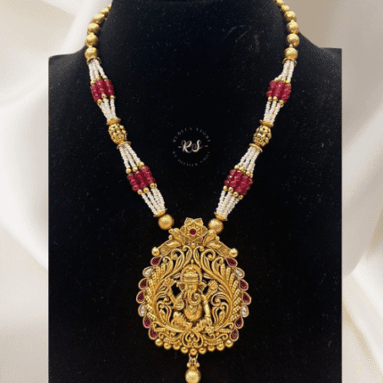 Temple Jewellery Gold Look – Elegant & Timeless