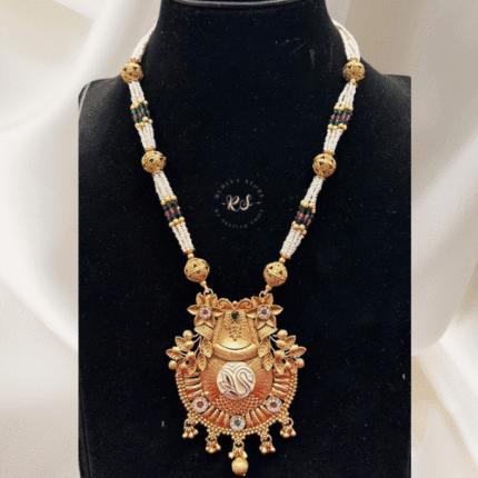 Elegant Mina Kaari Gold Look Pendant Set – Rubela Store