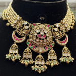 Real Look Set with Kundan – Shine in Style