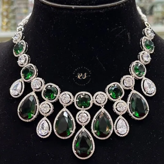 Shine Fresh, Shine Green – Real Look Diamond Set by Rubela Store - Image 1