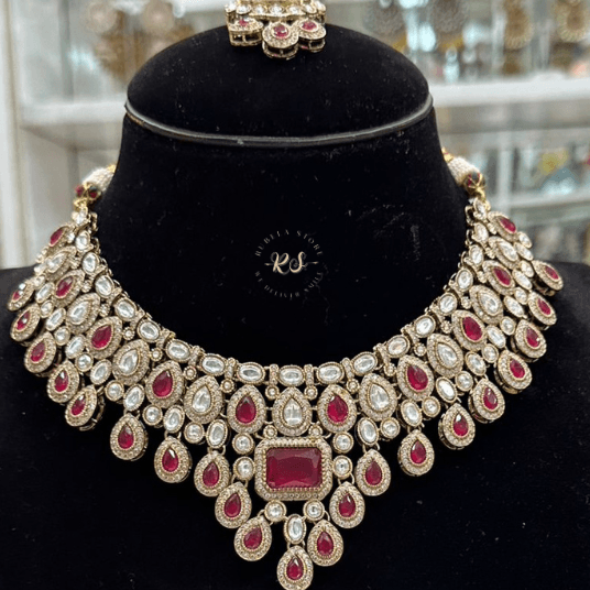 Untitled design - 2025-10-11T164527.506 Rubela Elegant Golden Polki Kundan Rubi Set – Rubela Store - Image 1