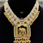 Rubela Elegant Elephant Gold Look Figure Set – Rubela Store