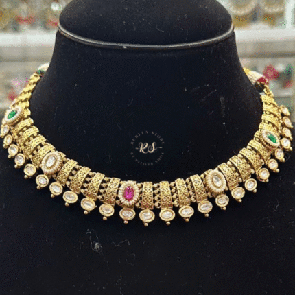 Rubela Glow Like Gold with the Real Look Golden Set