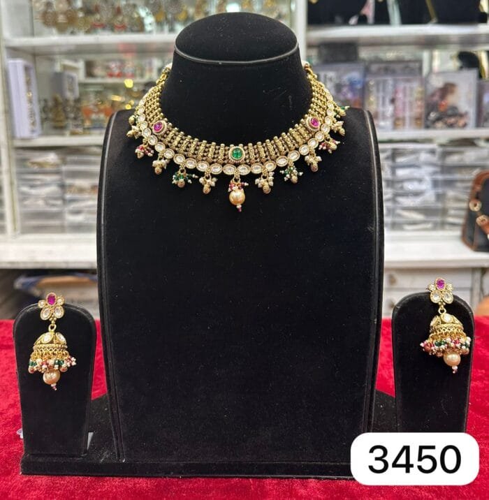 Real Look Golden Set – Shine with Royal Elegance - Image 2