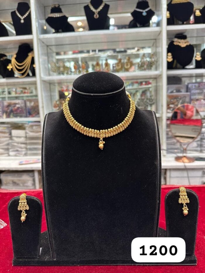 Elegant Real Look Golden Set – Shine Like Royalty - Image 2