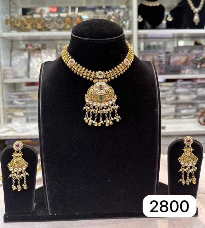Rubela Elegant Real Look Golden Set – Rubela Store - Image 2