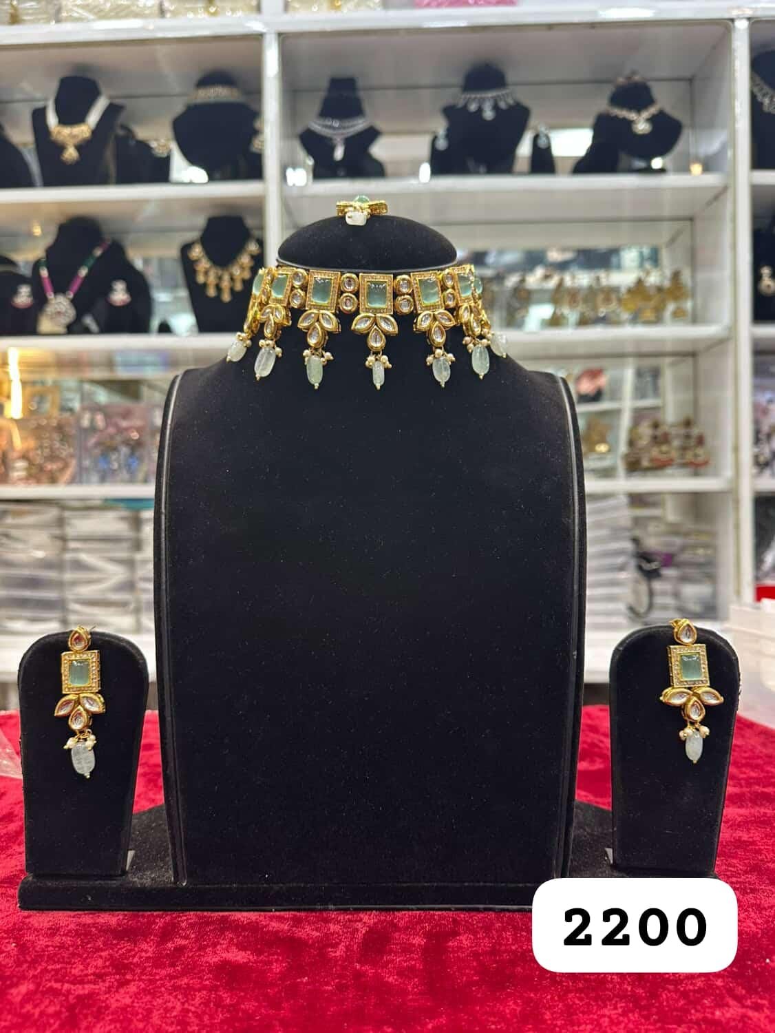 WhatsApp Image 2025-10-14 at 1.25.40 PM (1) Rubela Golden Kundan Monalisa Mint Set – Shine with Royal Elegance - Image 2