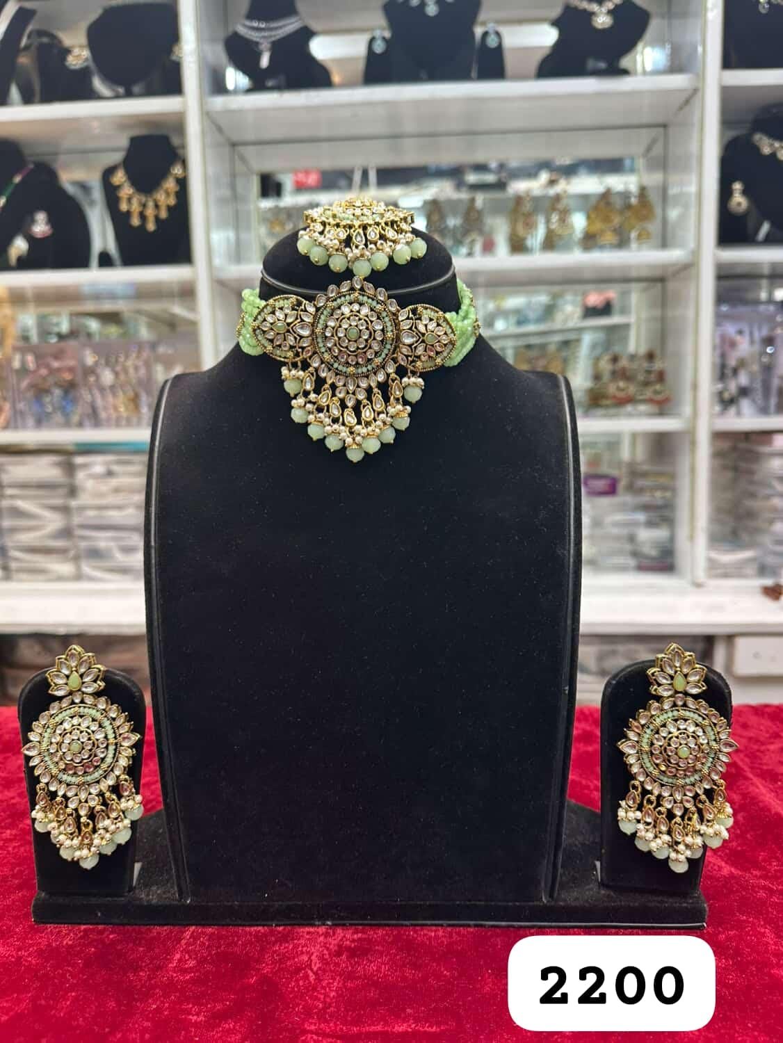WhatsApp Image 2025-10-14 at 1.25.41 PM (2) Rubela Golden Kundan Mint Choker Set – Shine with Royal Grace - Image 2