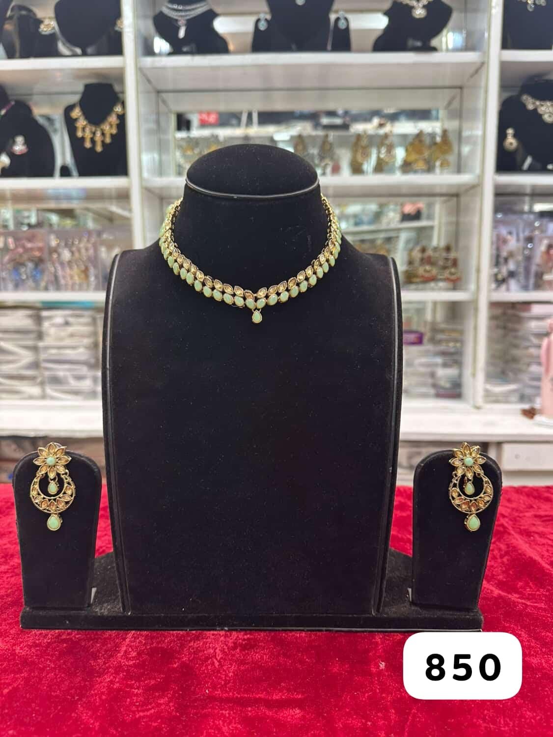 WhatsApp Image 2025-10-14 at 1.25.41 PM (3) Rubela Golden Polki Mint Set – Shine with Royal Elegance - Image 2