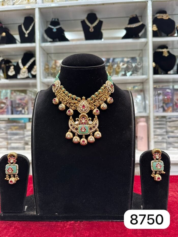 Rubela Real Look Golden Heritage Set – Timeless Royal Beauty - Image 2