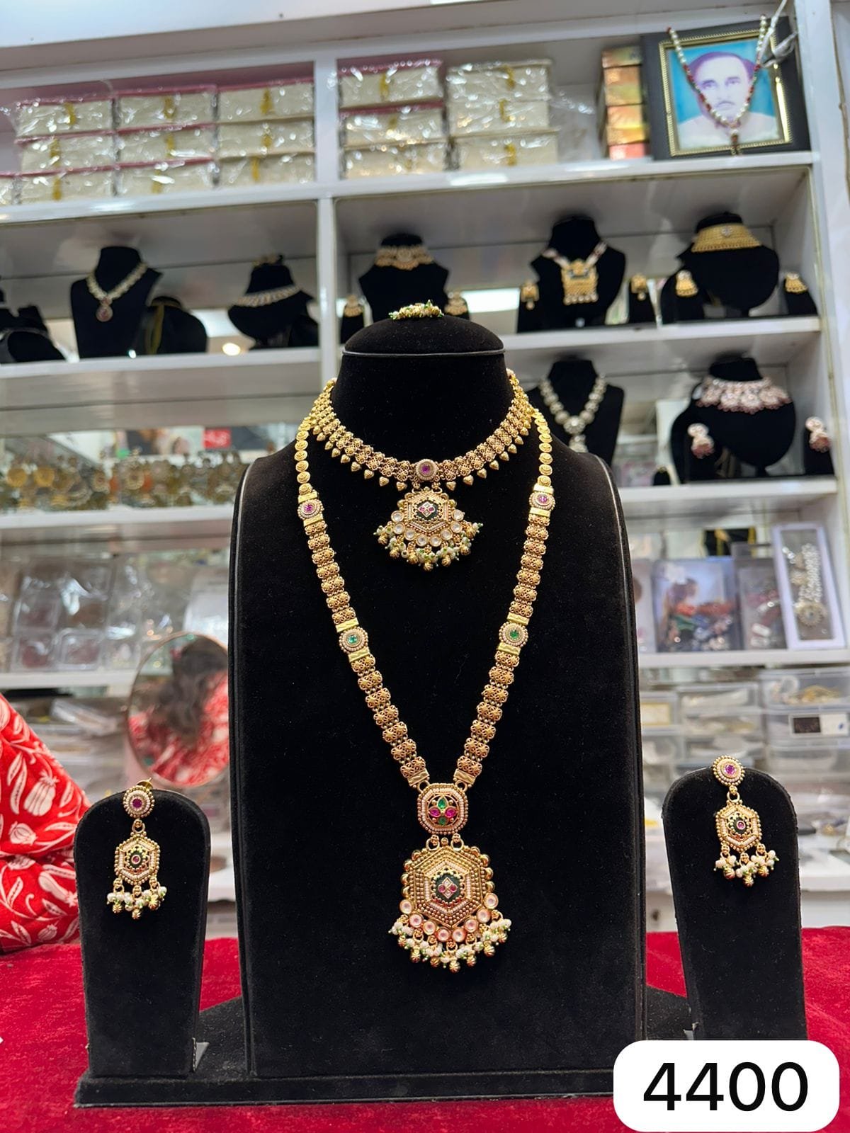 WhatsApp Image 2025-10-19 at 4.24.12 PM Real Look Golden Combo Set – Heritage Beauty by Rubela - Image 2