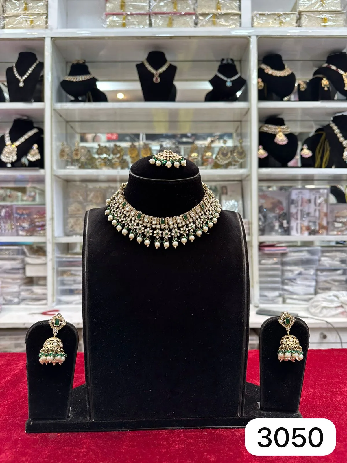 Real Look Polki Seth – Elegant Green Jewellery Set - Image 2