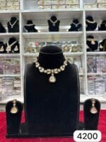 Real Look AC Kundan Set Royal Style with Grace - Image 2